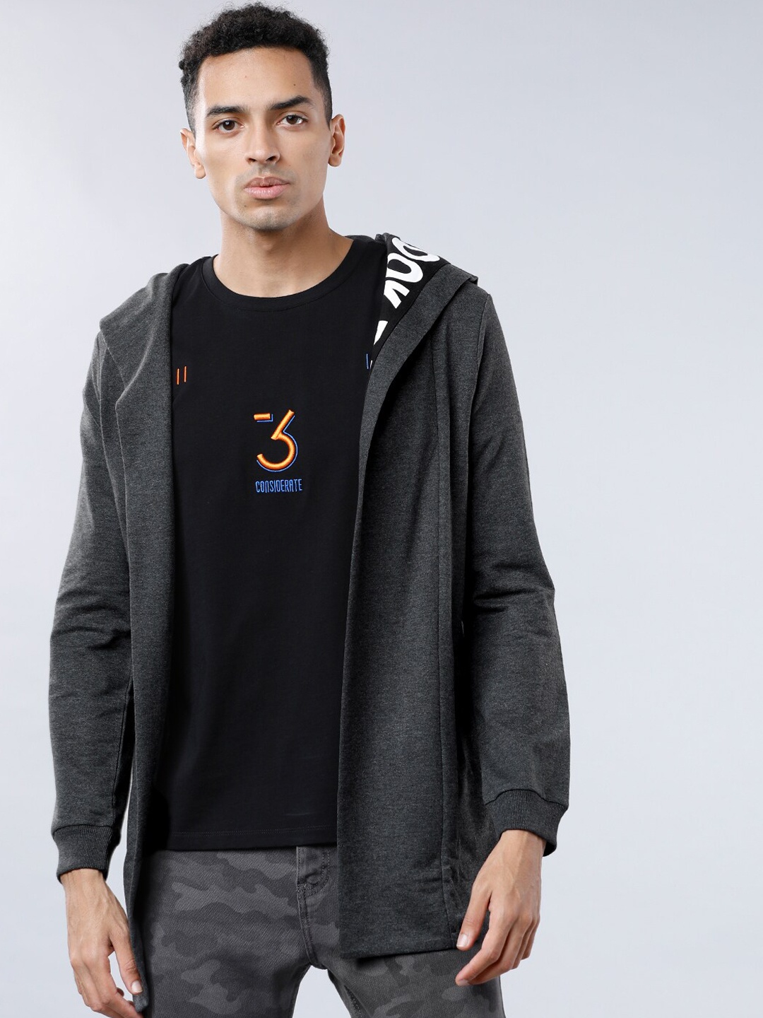 LOCOMOTIVE Men Grey Solid Hooded Sweatshirt