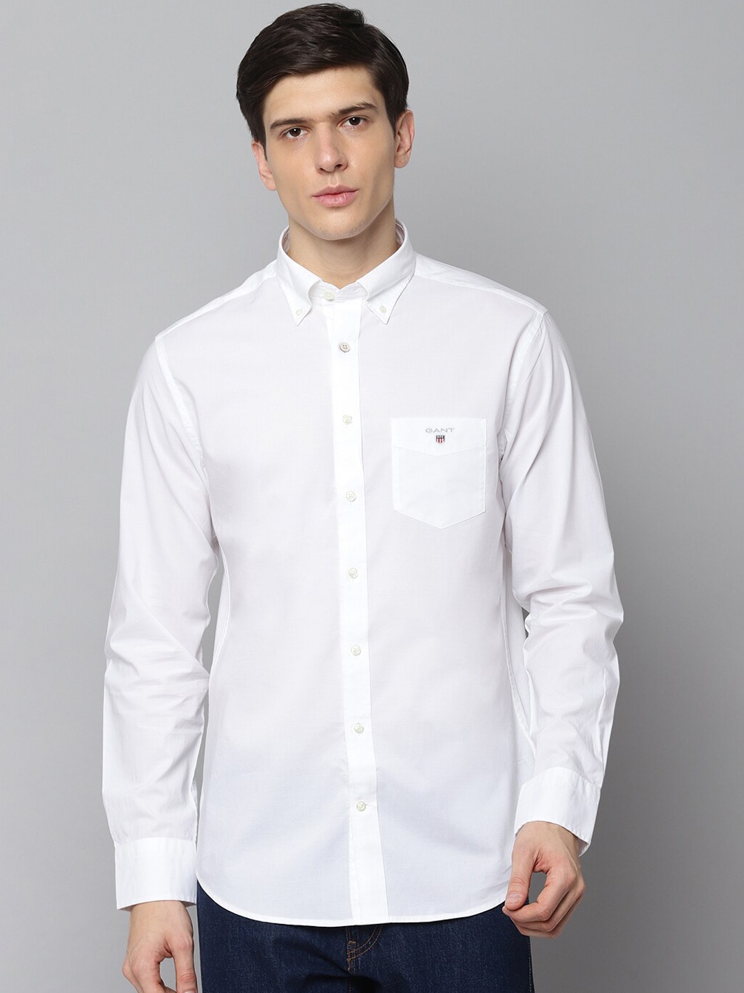 

GANT Men White Straight Regular Fit Solid Casual Shirt