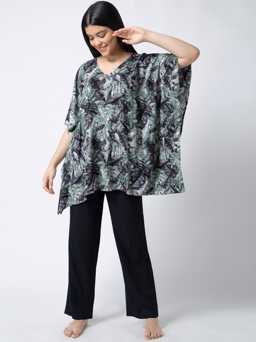 

ADORENITE Women Green & Black Printed Night Suit