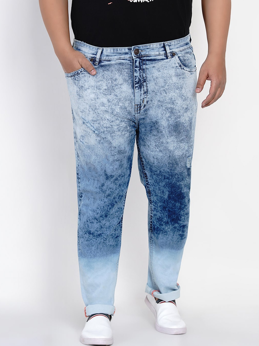 

Plus Size Men Blue Regular Fit Mid-Rise Low Distress Stretchable Jeans