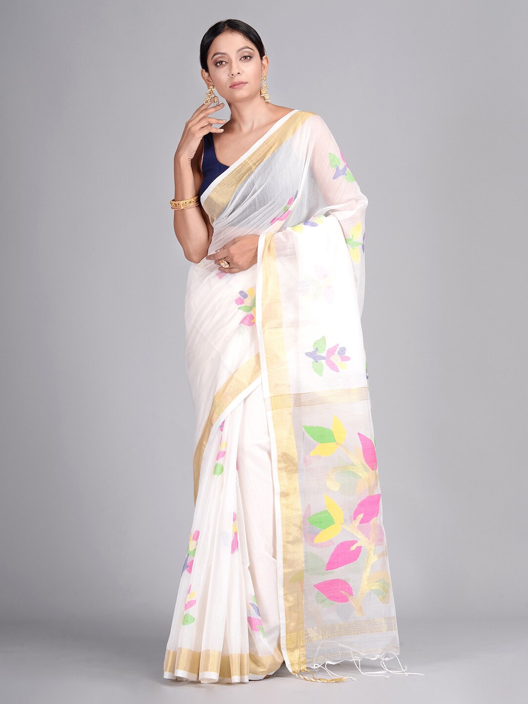 

Mitera White Silk Blend Printed Taant Saree