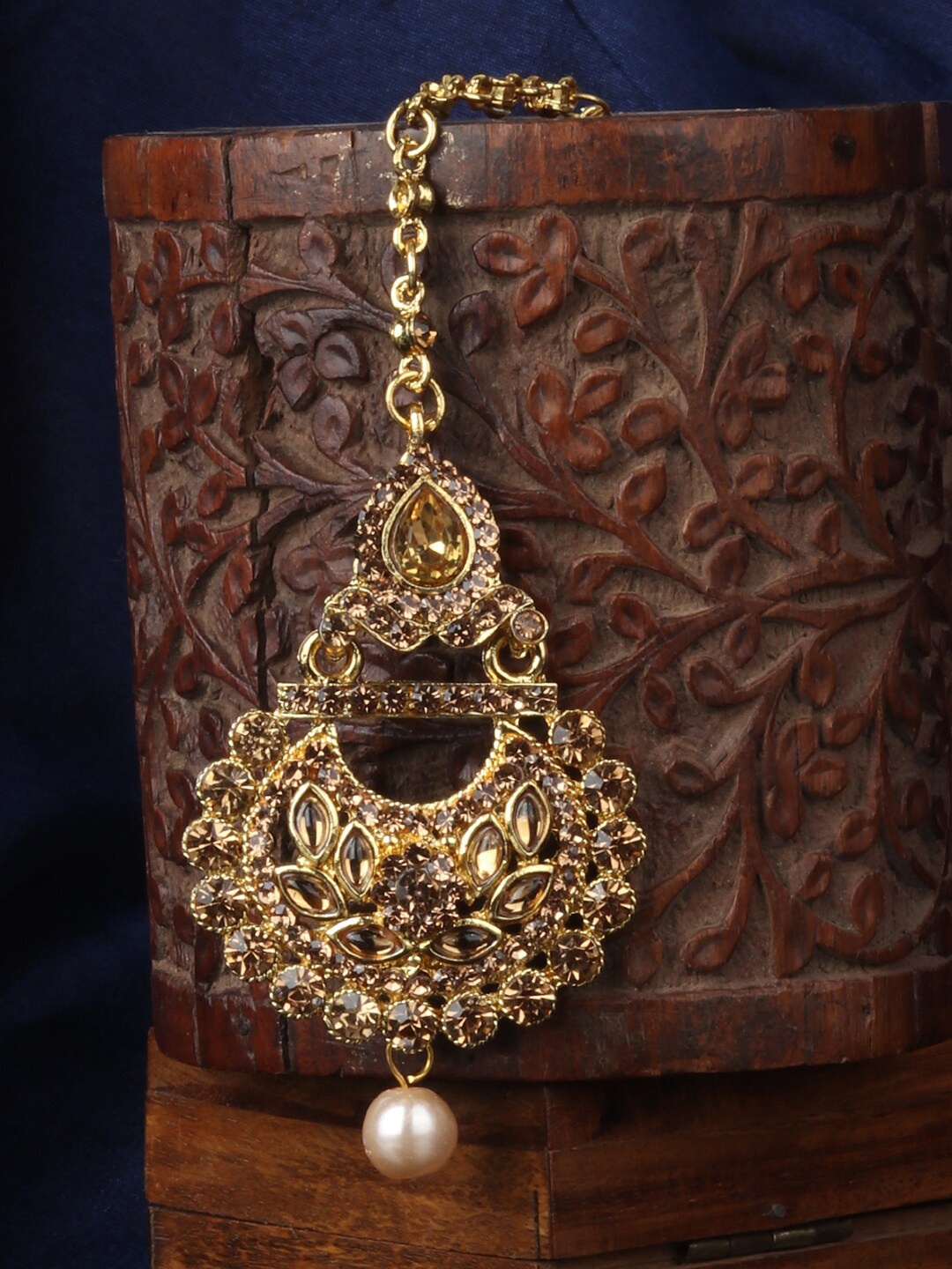 

ANIKAS CREATION Women Gold-Plated Kundan Tradtional Ethnic Maangtika