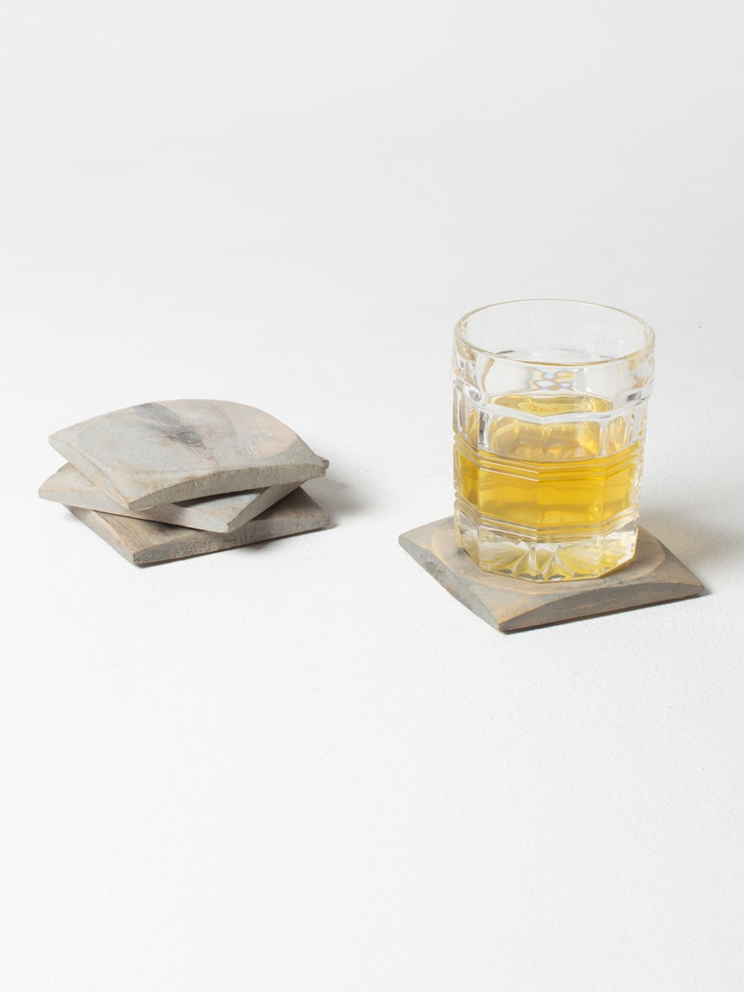 

CASA DECOR Set of 4 Grey & Brown Wooden Square Coasters