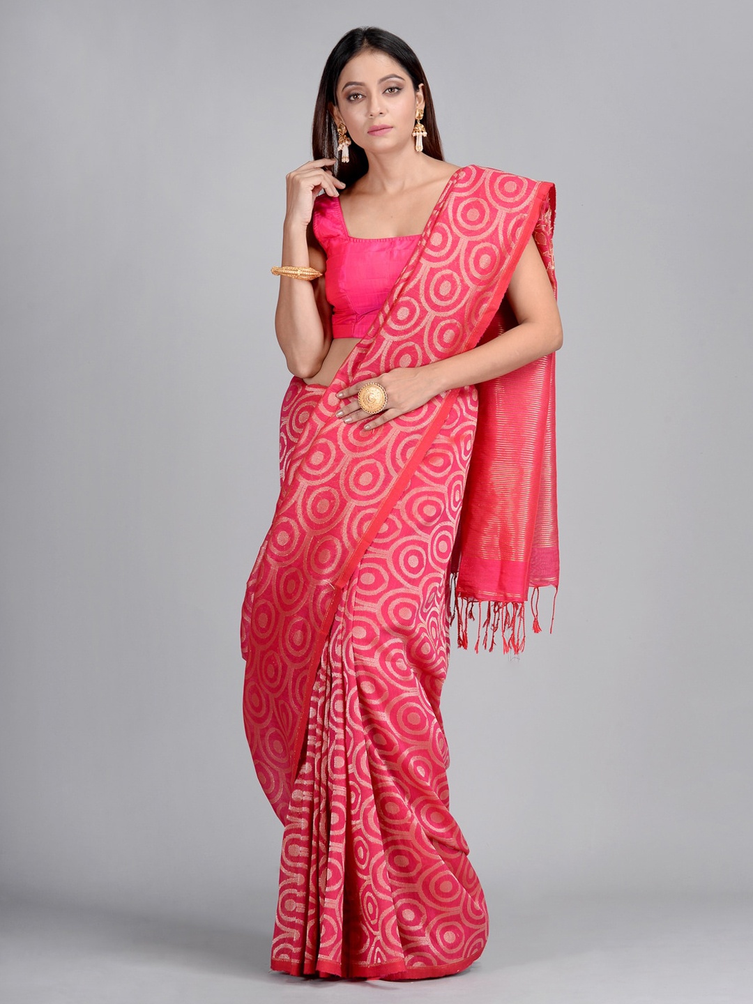 

Mitera Pink Linen Blend Woven Design Taant Saree