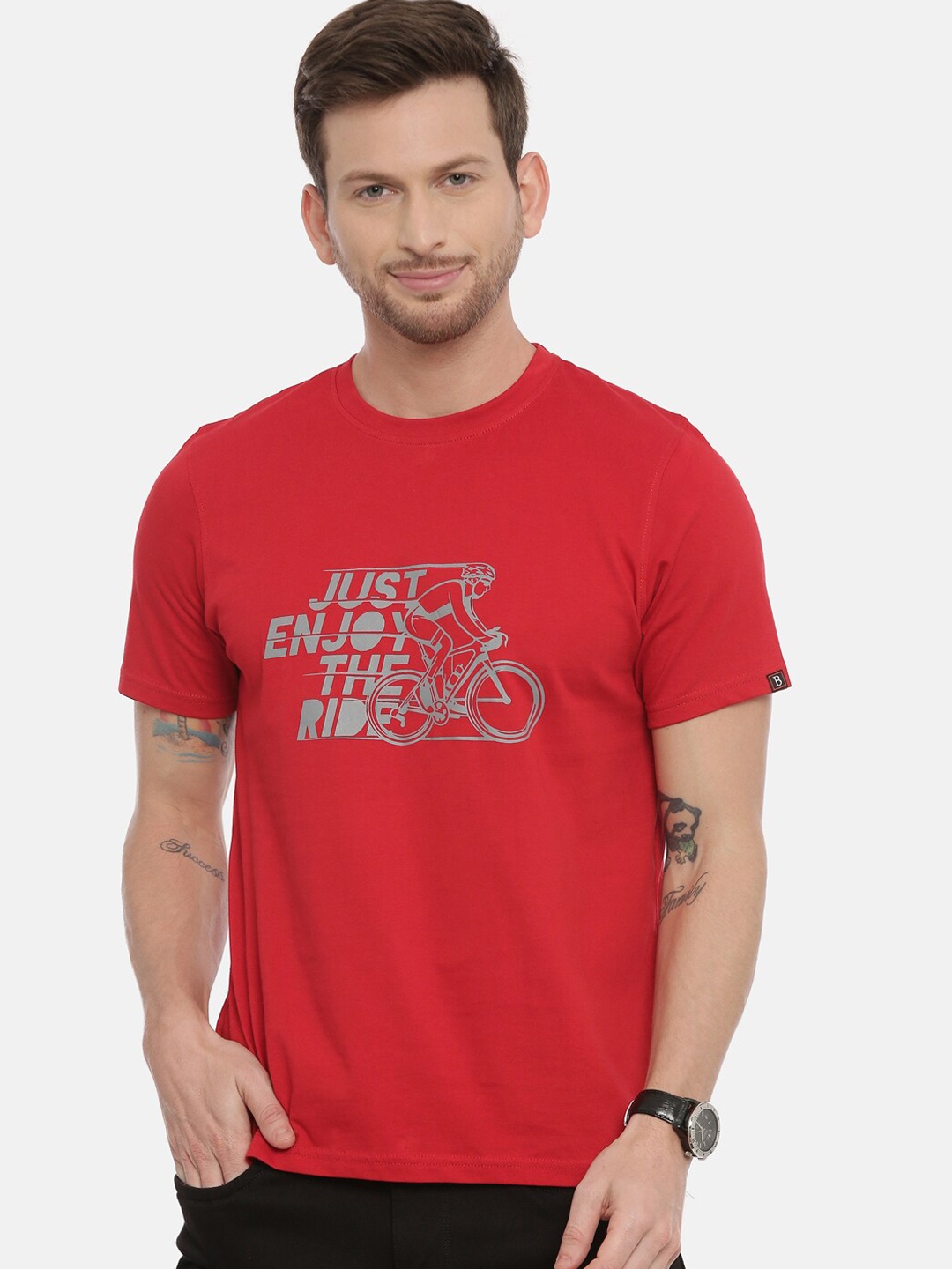 

Bushirt Men Red Printed Round Neck T-shirt