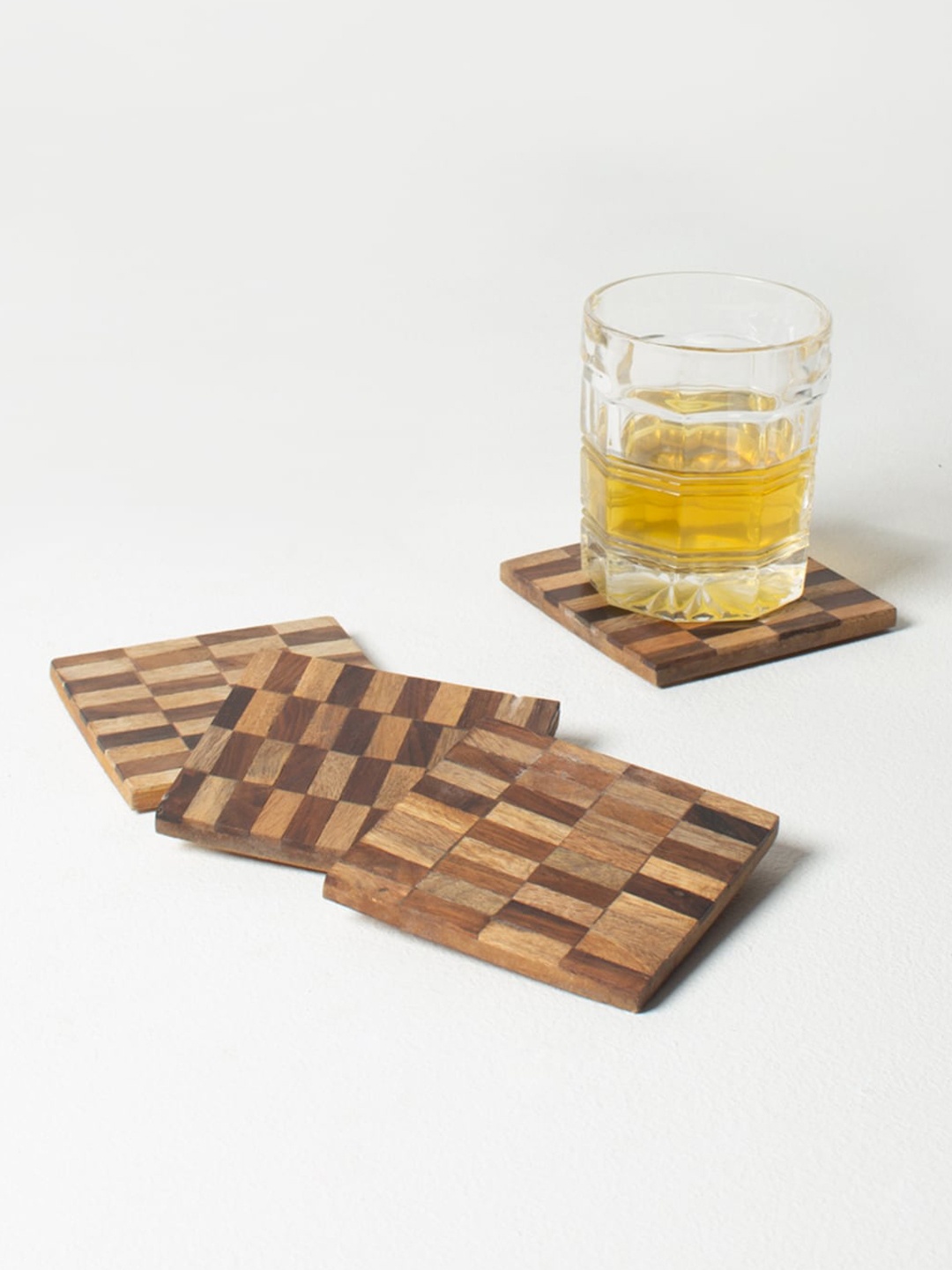 CASA DECOR Set Of 4 Brown Wooden Coasters