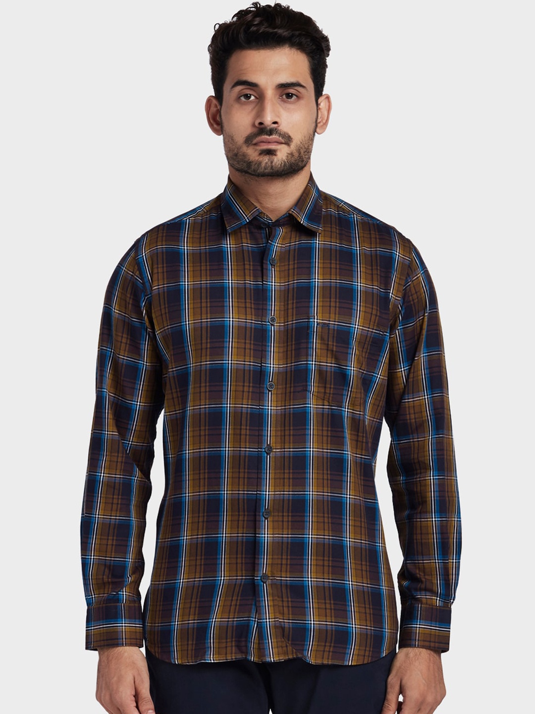 

ColorPlus Men Brown & Blue Tailored Fit Checked Casual Shirt