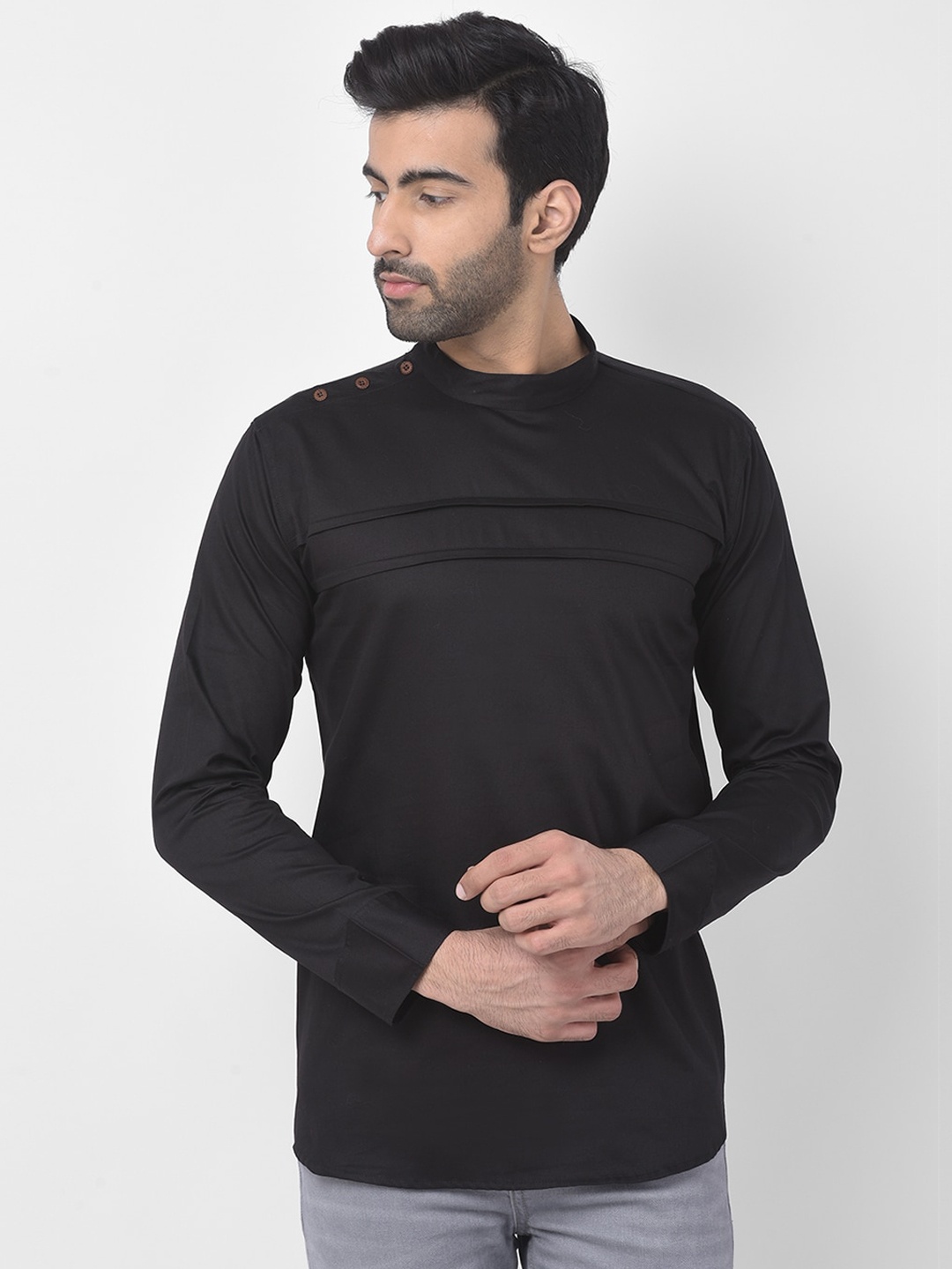 

SG LEMAN Men Black Solid Straight Short Kurta