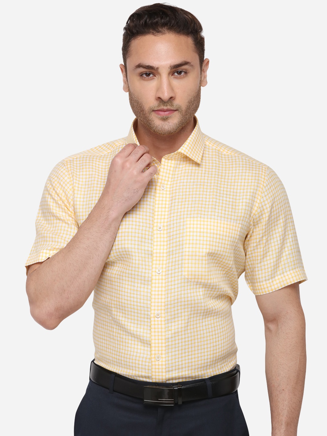 JADE BLUE Men Yellow & White Regular Fit Checked Formal Shirt