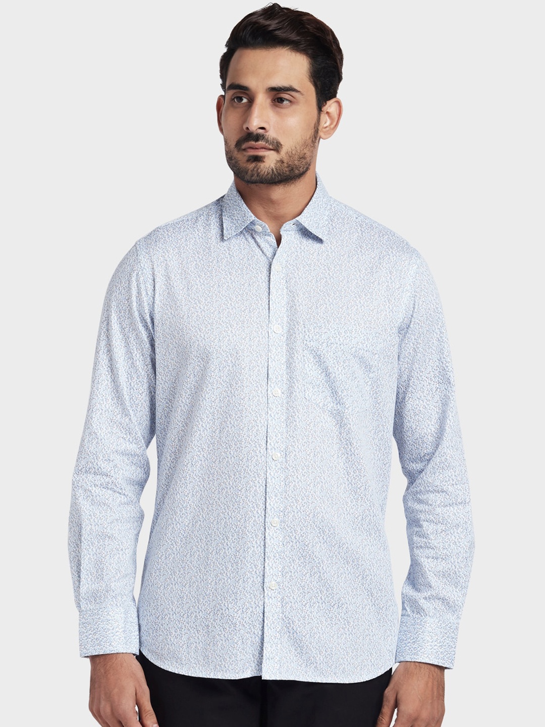 

ColorPlus Men White & Blue Tailored Fit Printed Casual Shirt