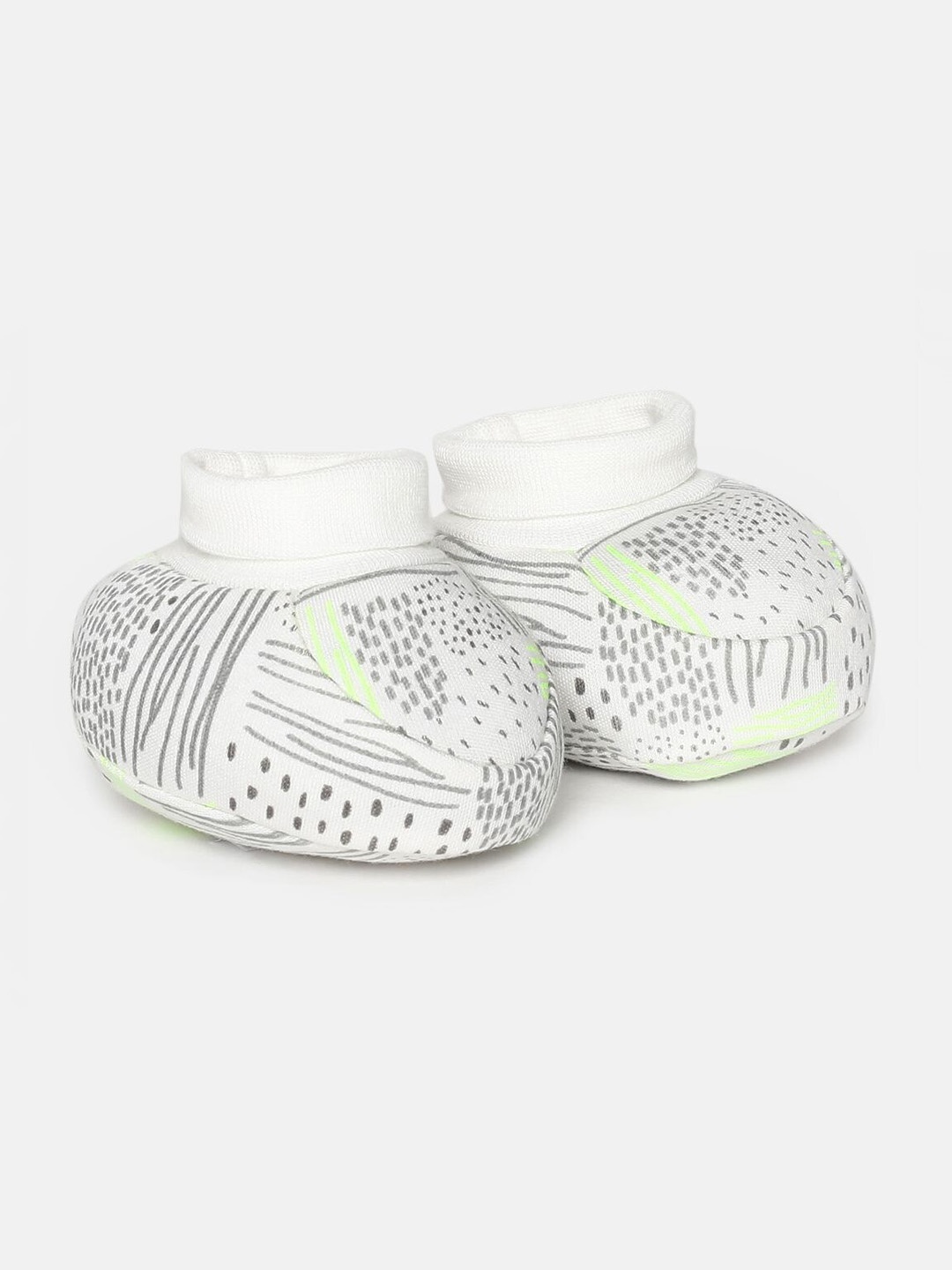 

MINI KLUB Boys White & Grey Printed Accessory Gift Set