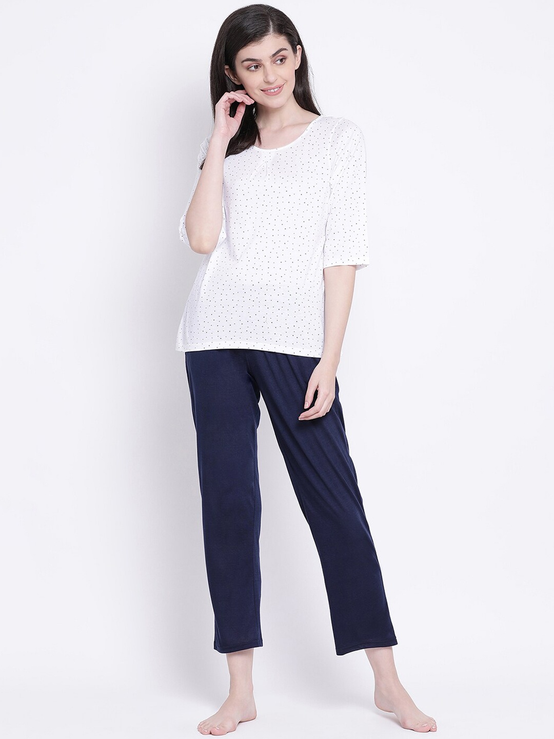 Clovia Women White & Navy Blue Printed Night suit