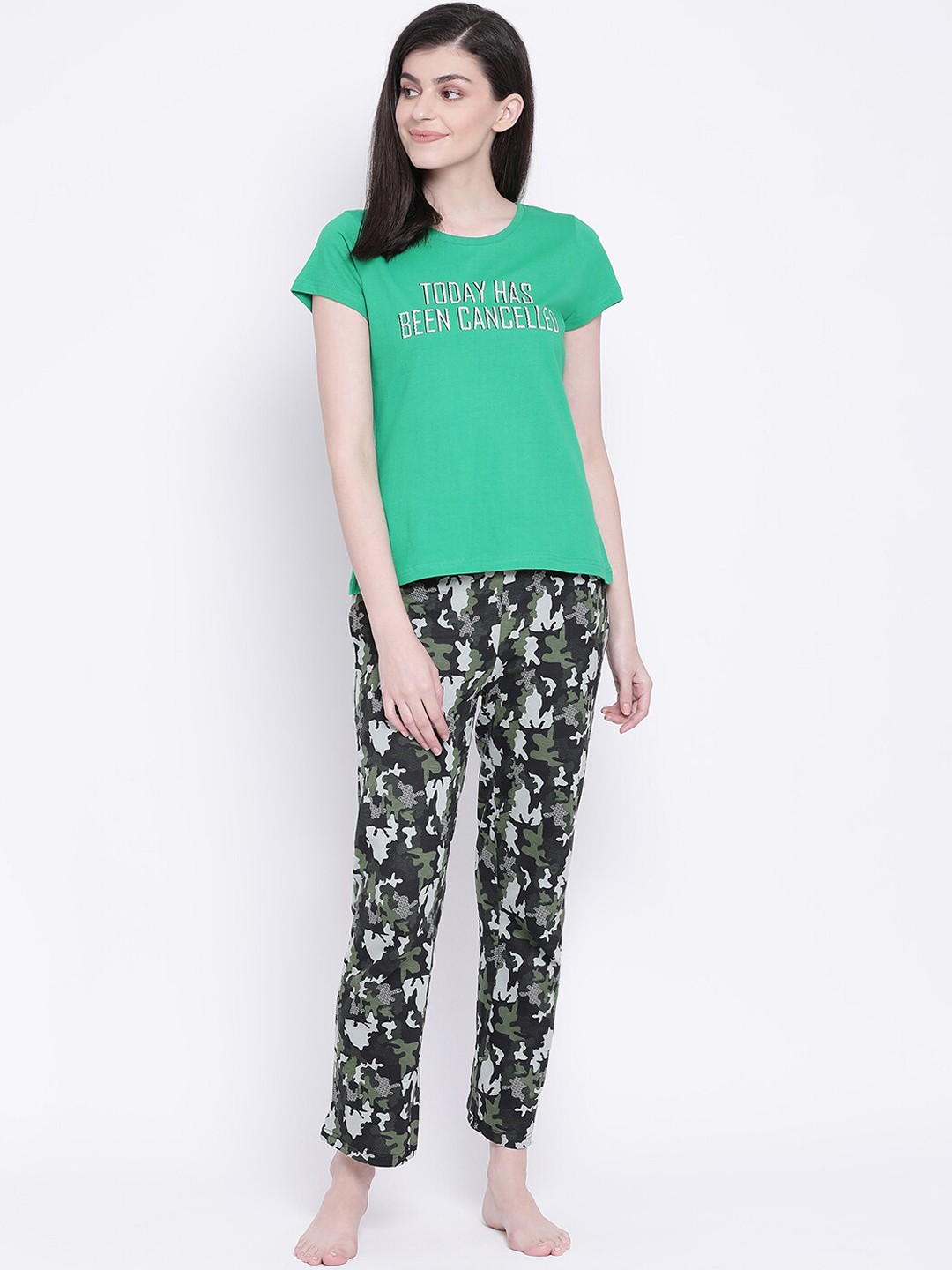 

Clovia Women Green& Black Printed Night Suit, Sea green