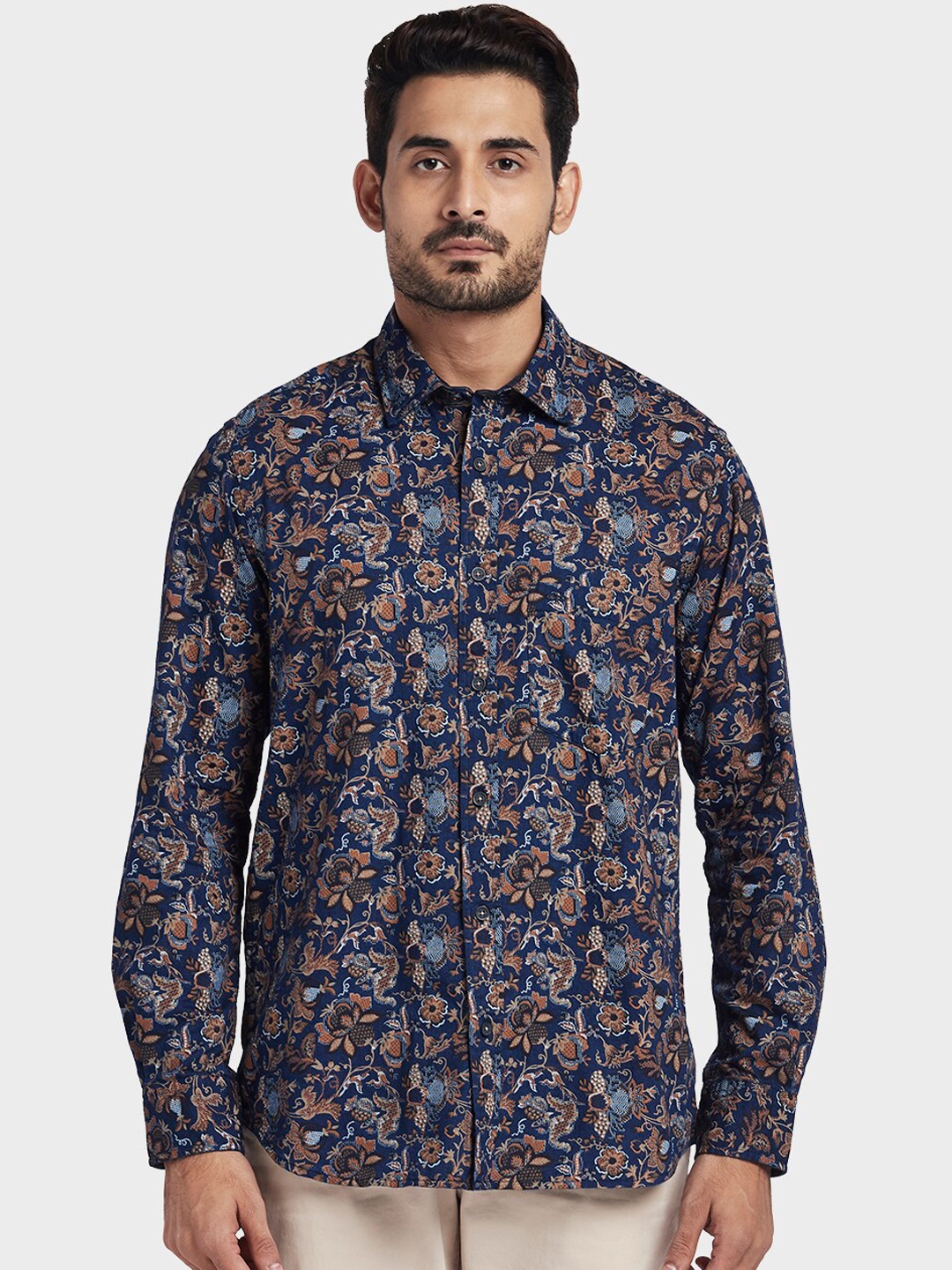

ColorPlus Men Blue & Brown Tailored Fit Printed Casual Shirt