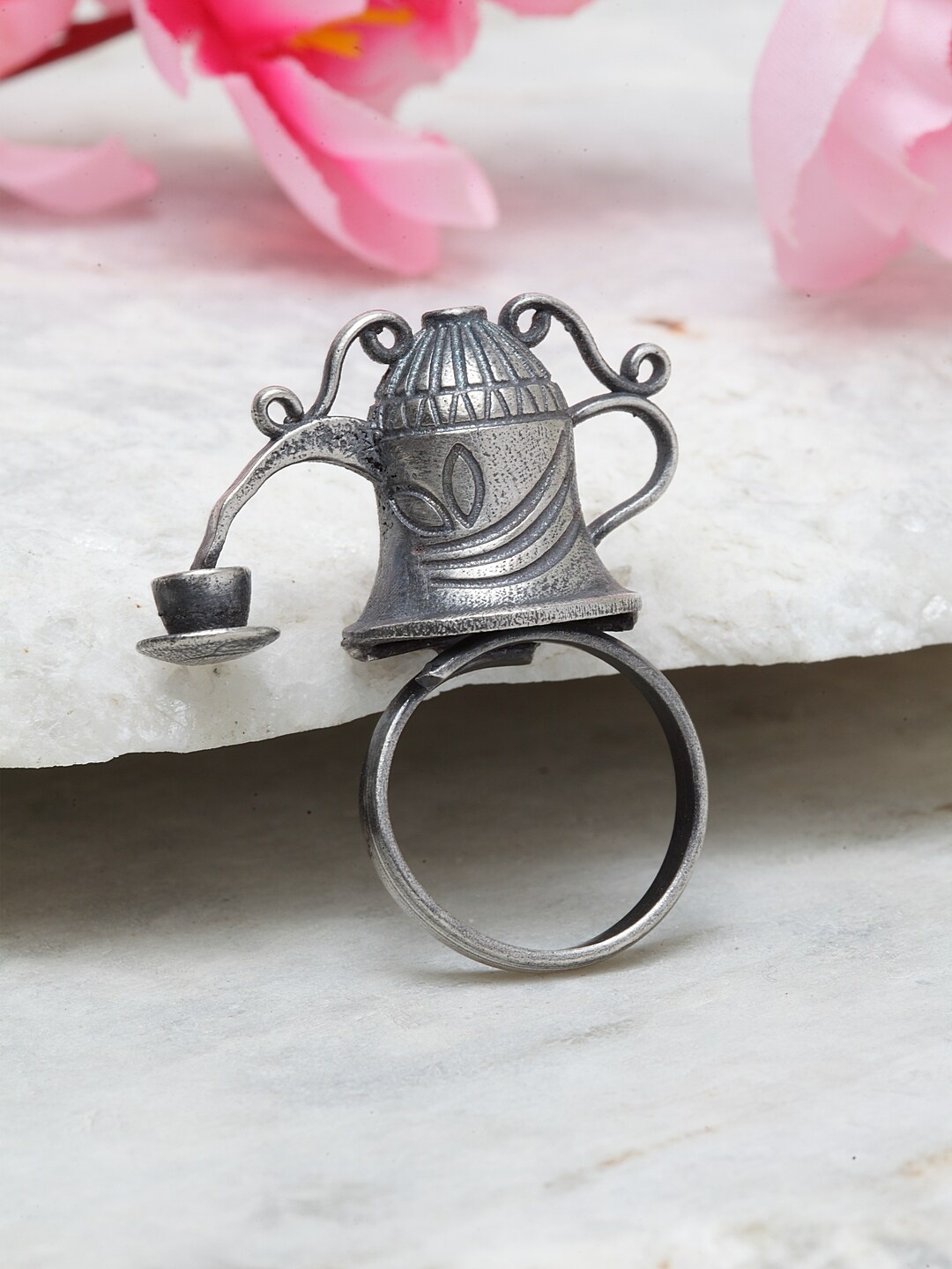 

Moedbuille Silver-Plated Handcrafted Tribal & Temple Design Oxidised Finger Ring