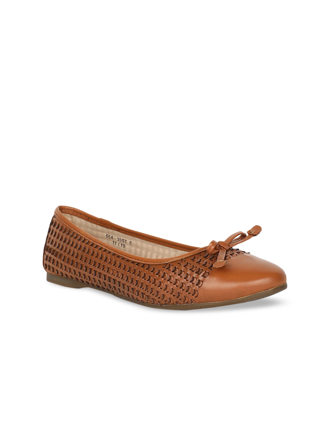 

Hush Puppies Women Brown Textured Ballerinas