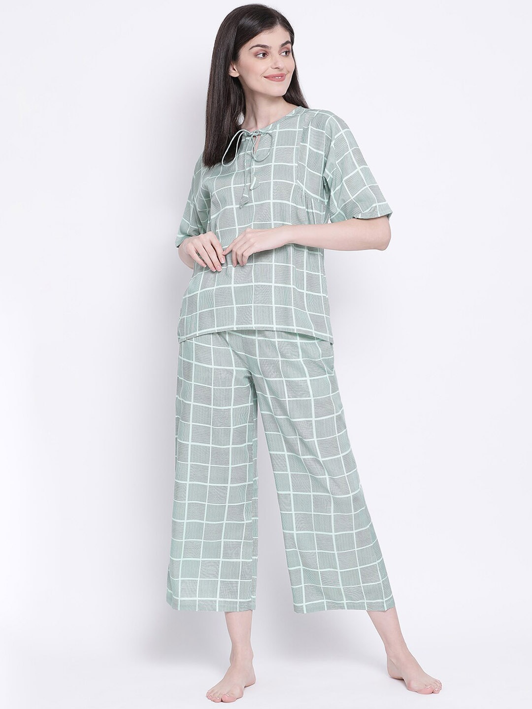 

Clovia Women Green & Black Checked Night Suit