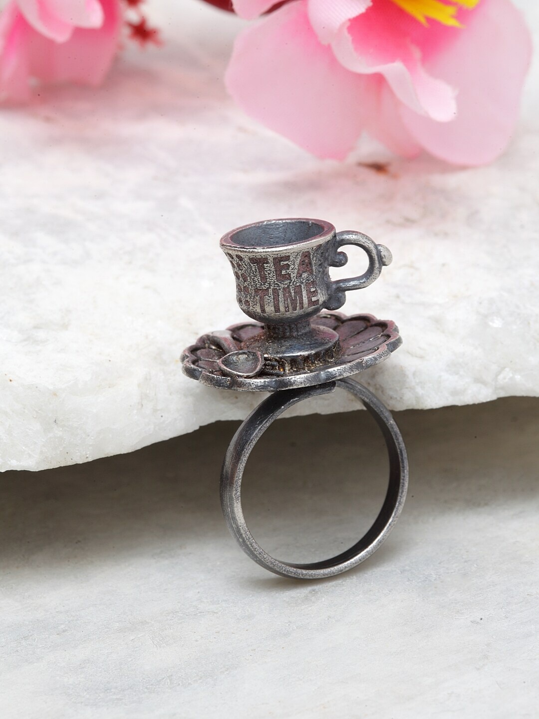 

Moedbuille Silver-Plated Metallic Oxidised Adjustable Finger Ring