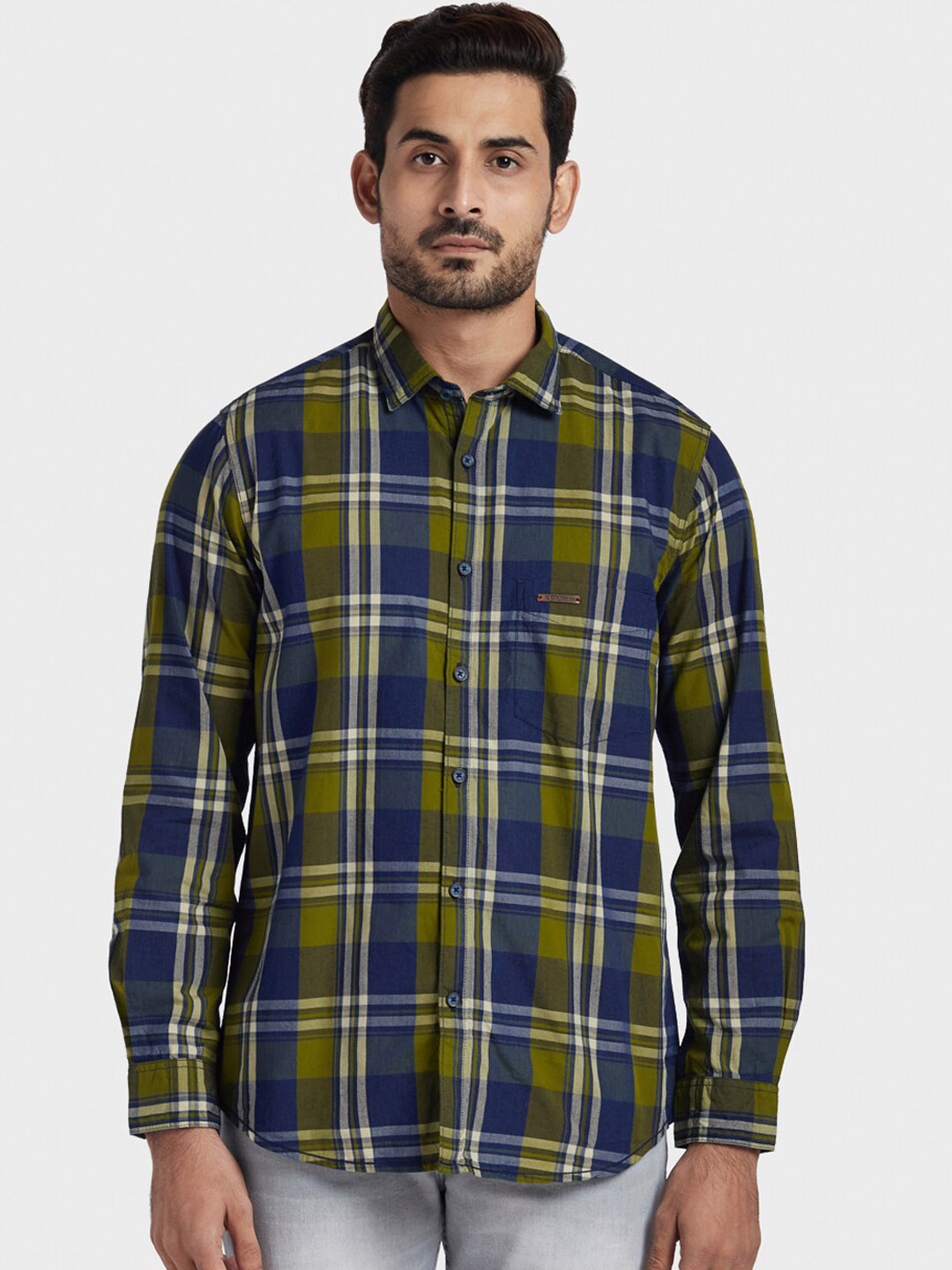 

ColorPlus Men Green & Blue Tailored Fit Checked Casual Shirt
