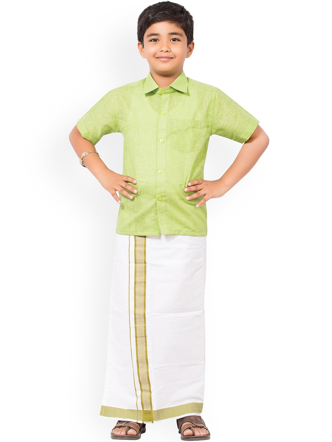 

Thangamagan Boys Green & White Solid Shirt and Veshti