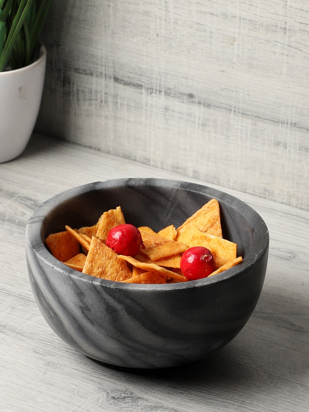 

NikkisPride Black Refrigerator Safe Marble Serving Bowl