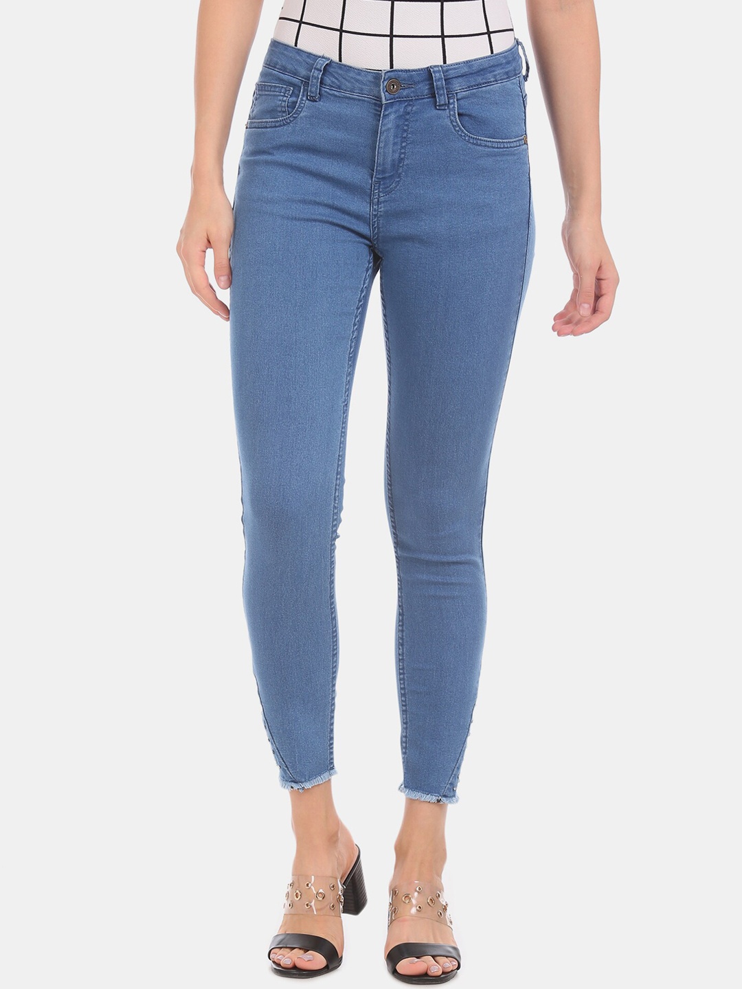 

Sugr Women Blue Slim Fit Mid-Rise Clean Look Stretchable Jeans