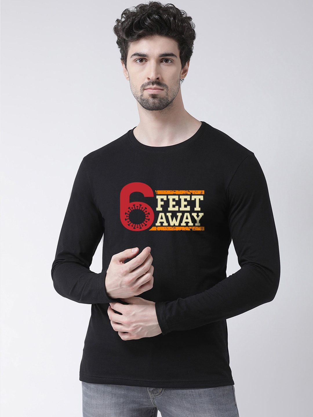 

Friskers Men Black & Yellow Printed Round Neck T-shirt