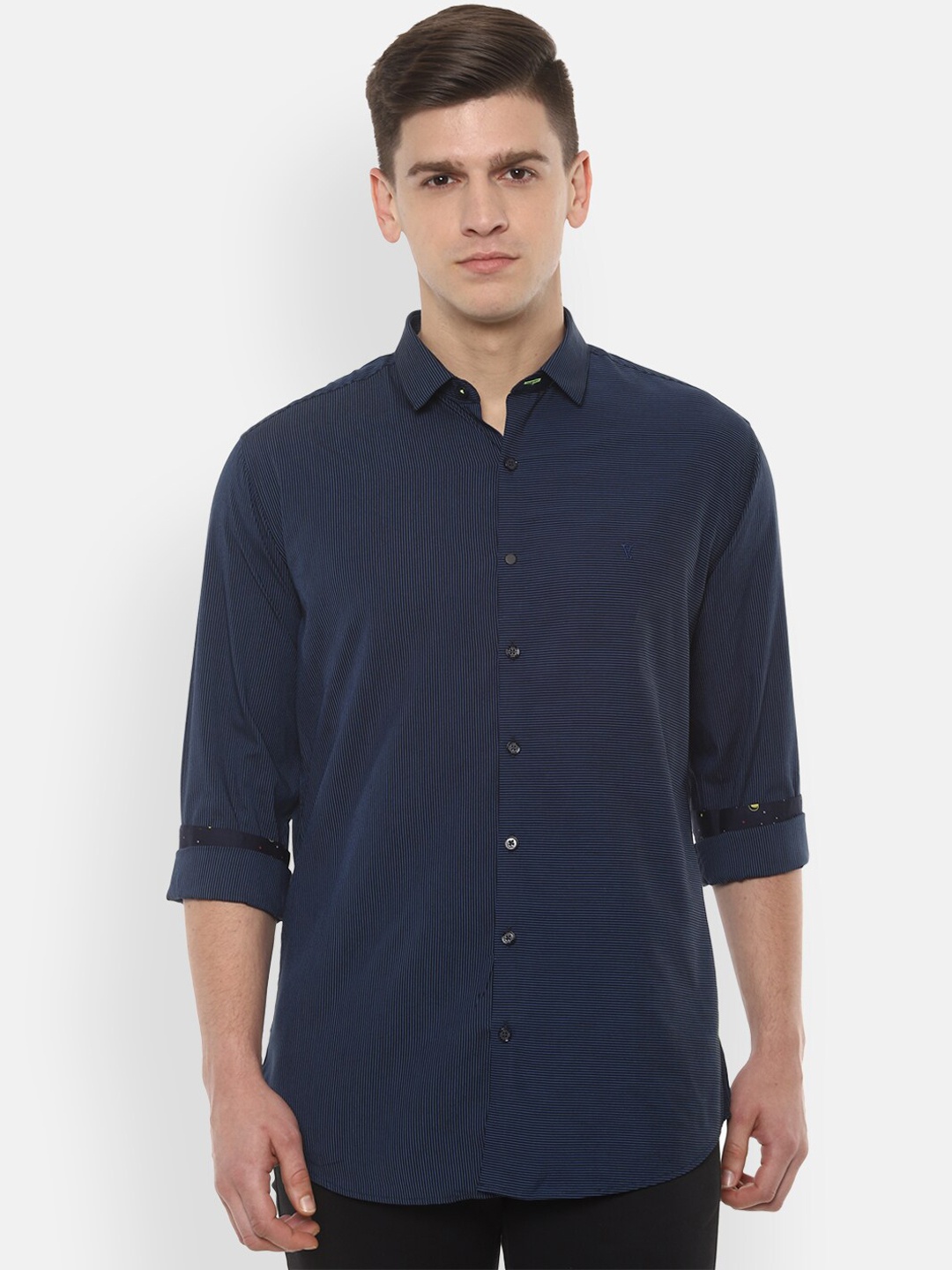 

V Dot Men Navy Blue Slim Fit Striped Casual Shirt
