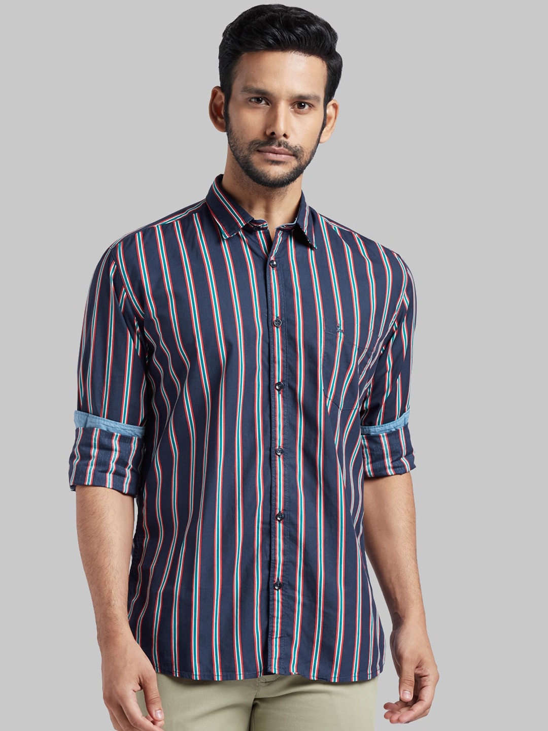 

Parx Men Navy Blue & White Slim Fit Striped Casual Shirt