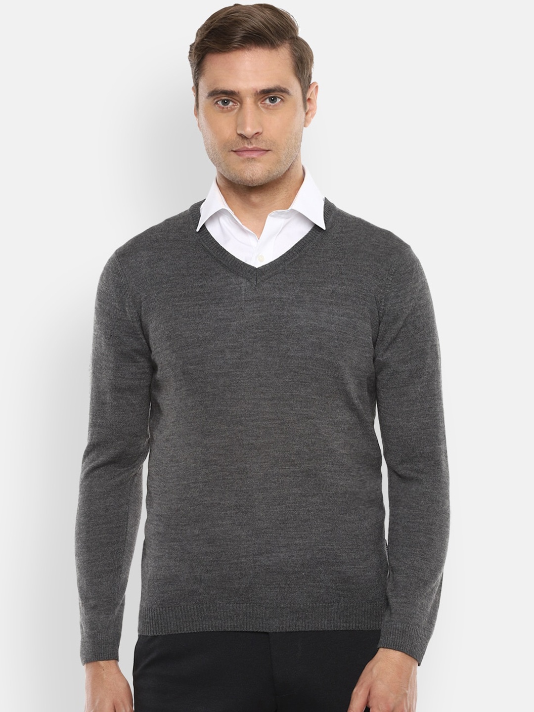 

Van Heusen Men Grey Solid Pullover Sweater