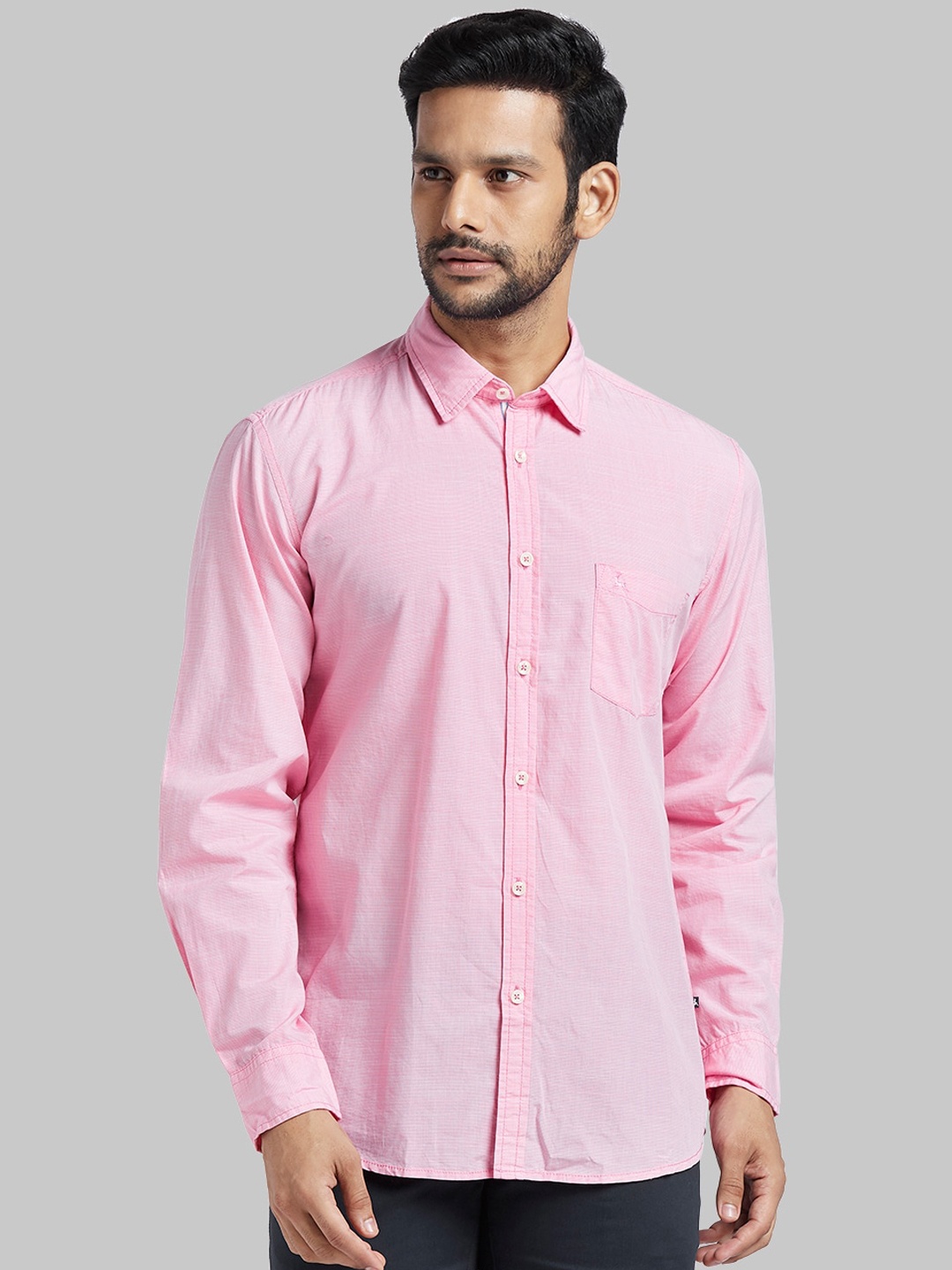 

Parx Men Pink Slim Fit Striped Casual Shirt