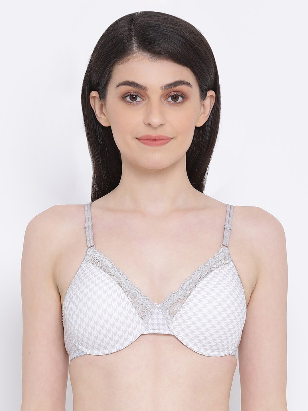 

Clovia White & Grey Printed Underwired Lightly Padded Push-Up Bra BR1405P1832B