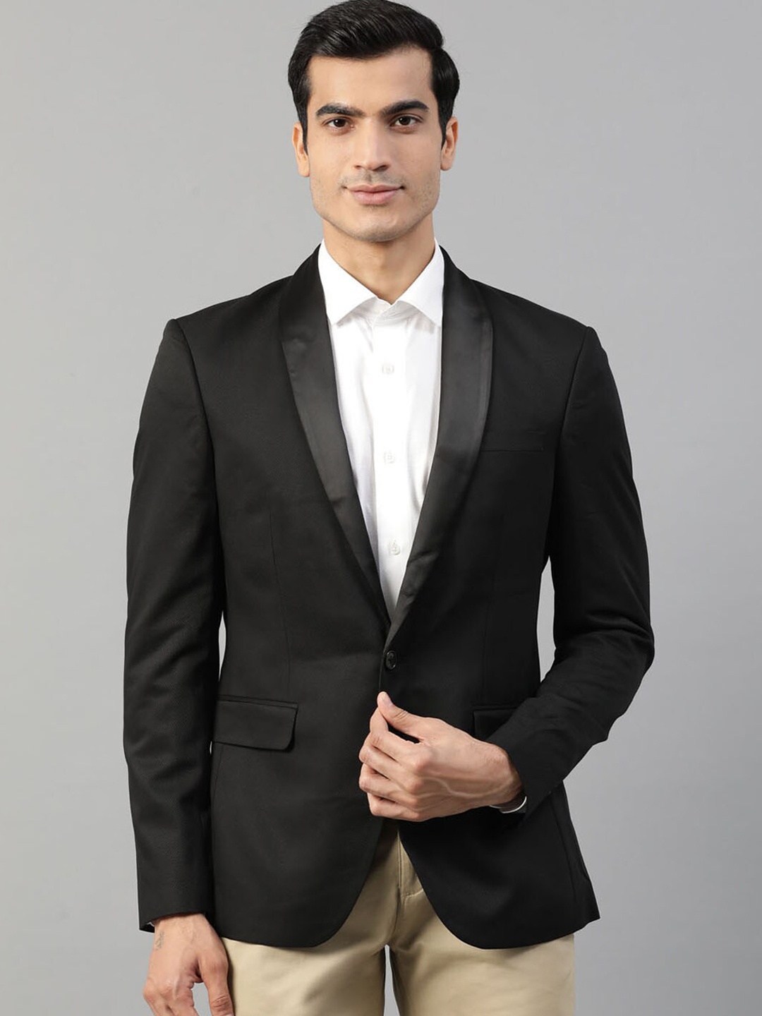 

HARSAM Men Black Solid Single-Breasted Formal Blazer