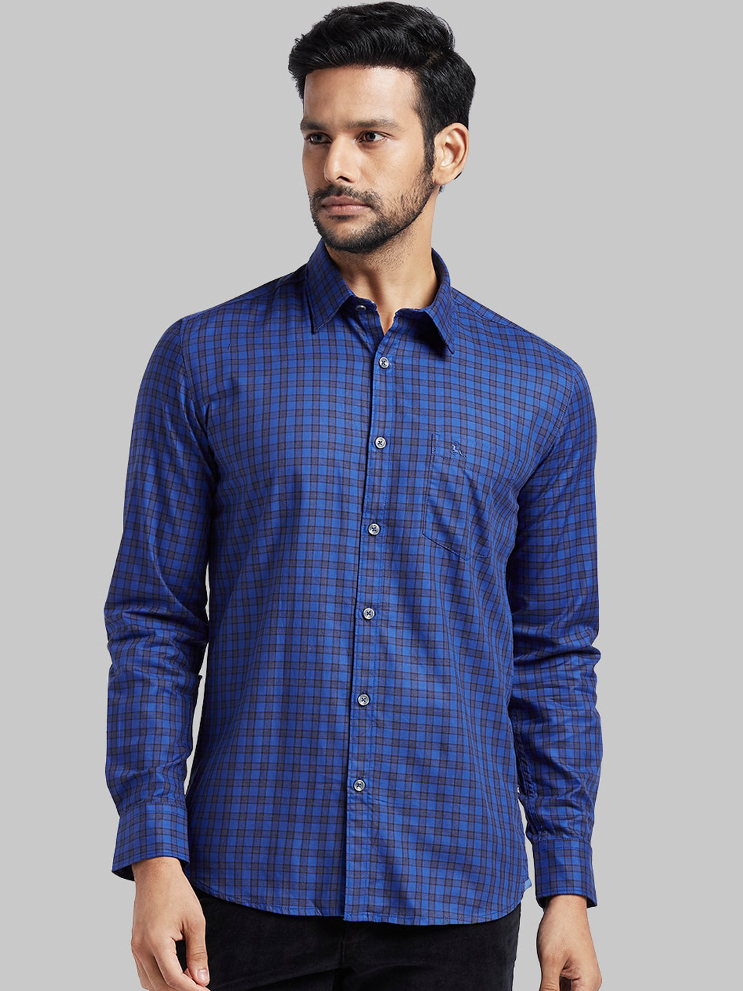 

Parx Men Blue Slim Fit Checked Casual Shirt