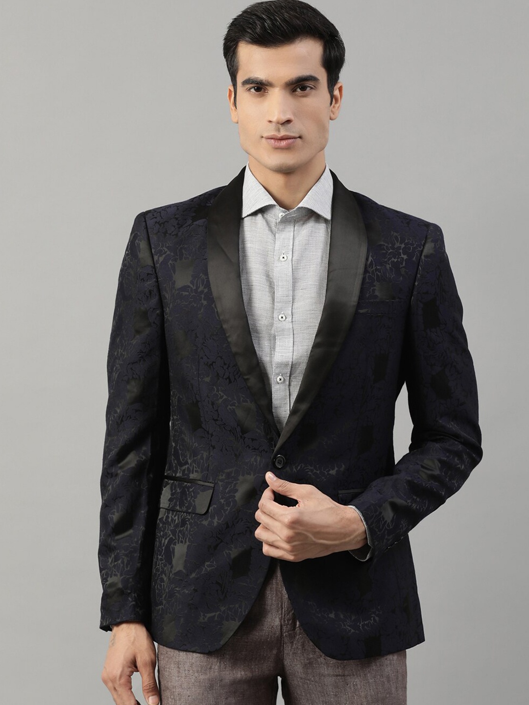 

HARSAM Men Navy Blue Self Design Formal Blazer
