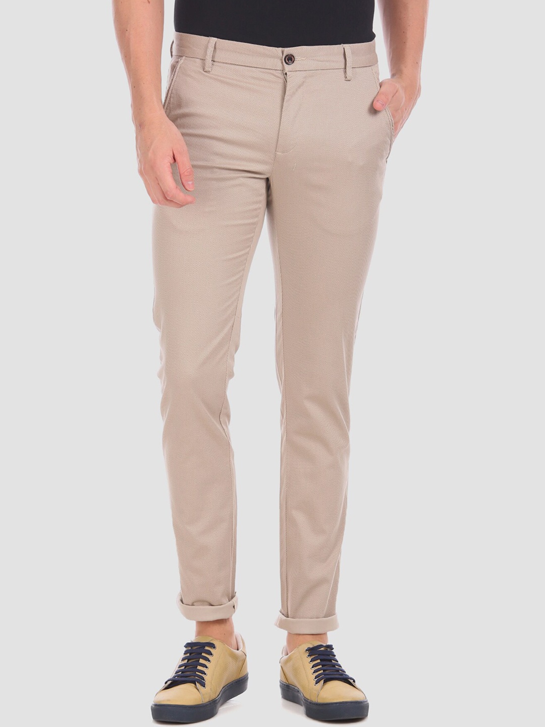 

Arrow Men Beige Regular Fit Solid Trousers