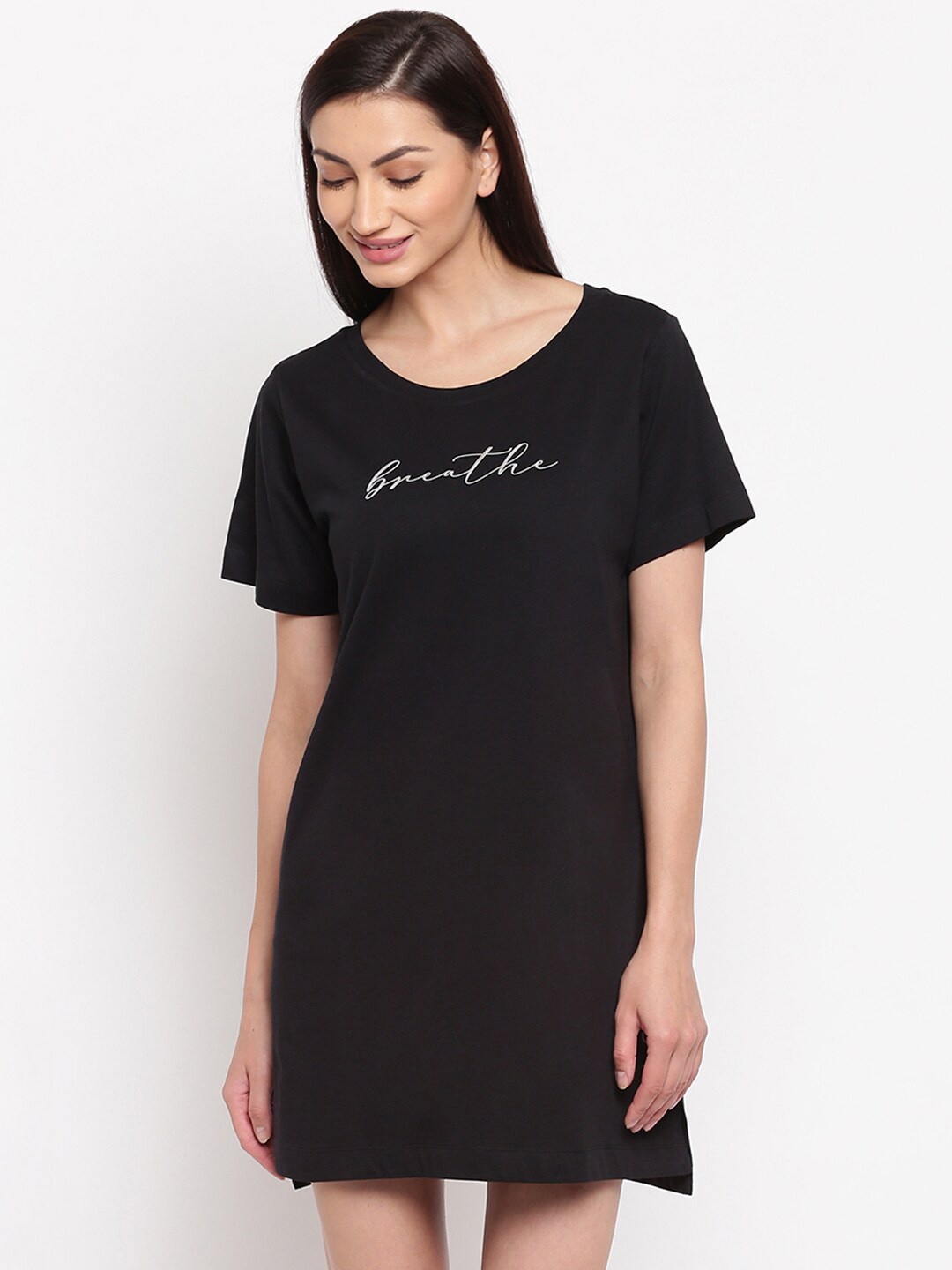 

Enamor Women Black Relaxed Fit Long Length Nightdress