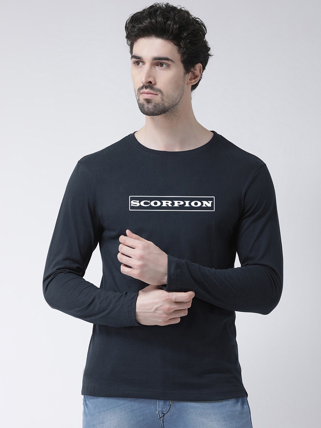 

Friskers Men Navy Blue Printed Round Neck T-shirt
