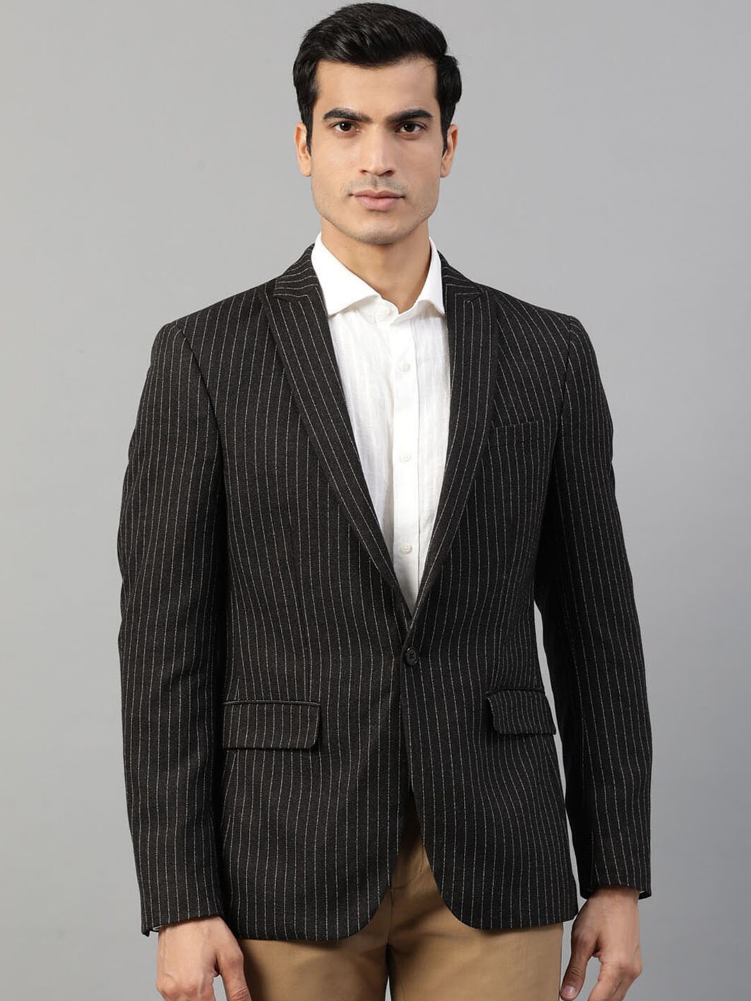 

HARSAM Men Grey & White Striped Single-Breasted Formal Blazer