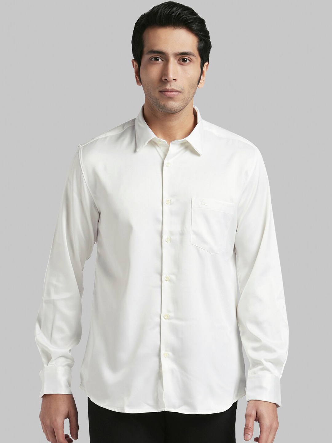 

Parx Men White Slim Fit Solid Casual Shirt