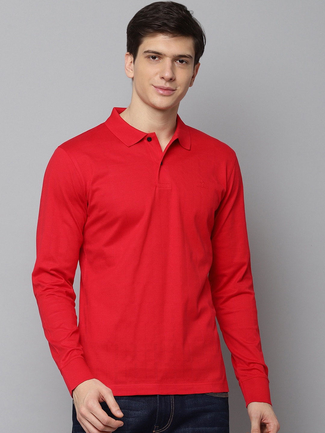 

GANT Men Red Solid Polo Collar T-shirt
