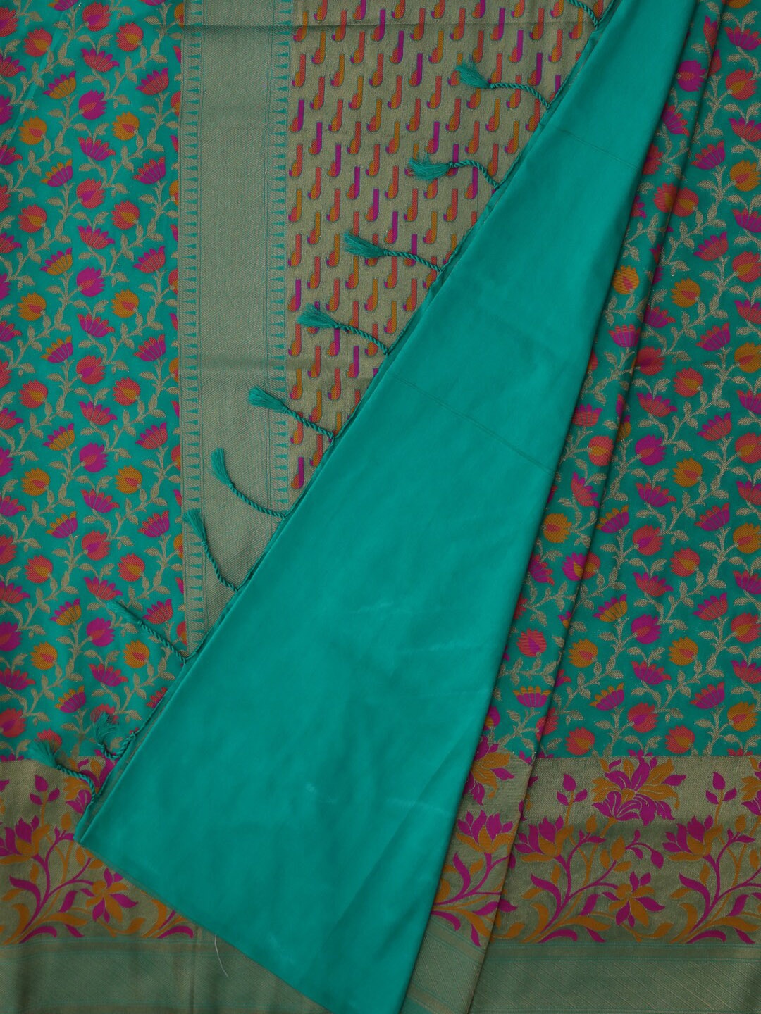 Bangalore Silk Emporium Green Printed Silk Blend Saree