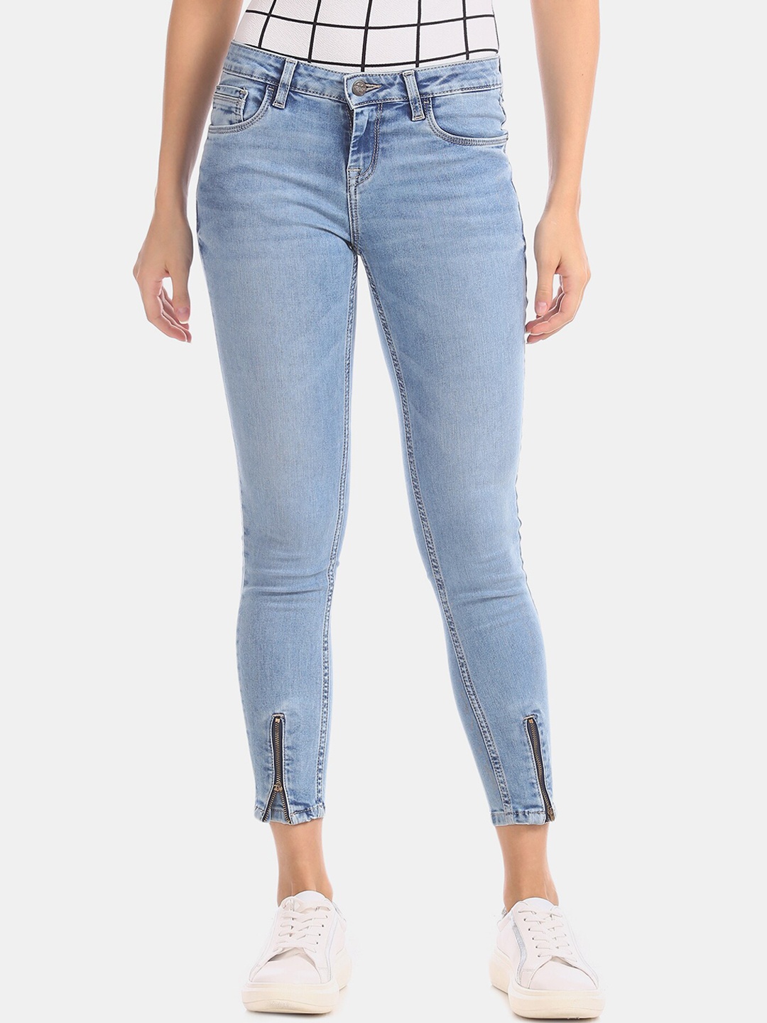 

Cherokee Women Blue Slim Fit Mid-Rise Clean Look Stretchable Jeans