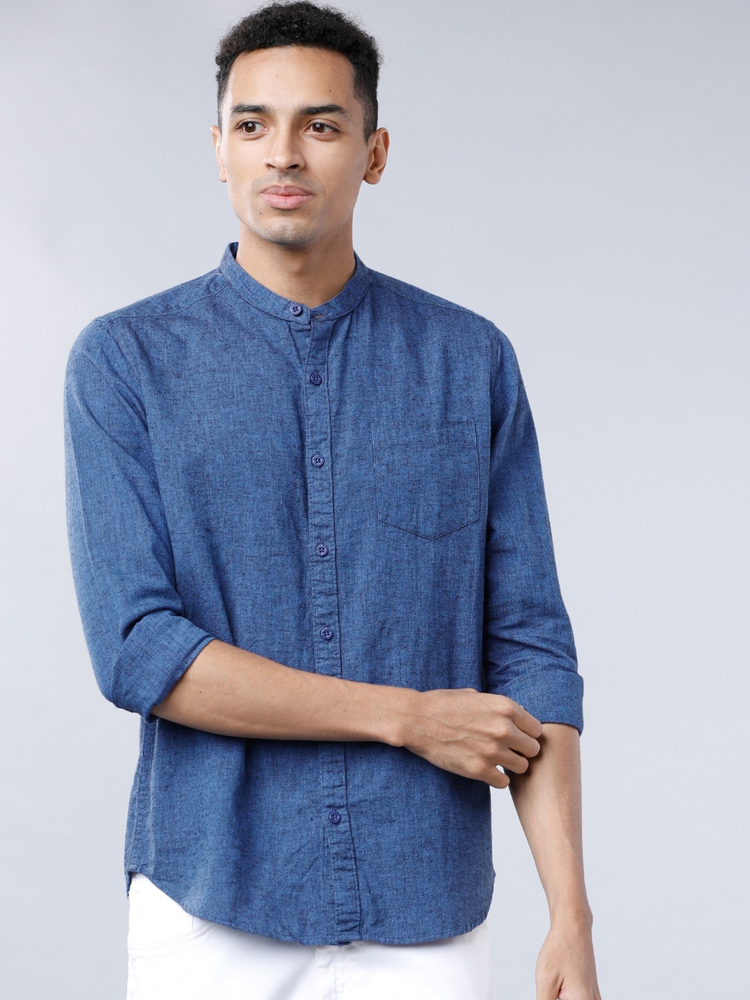 

HIGHLANDER Men Blue Slim Fit Solid Casual Shirt