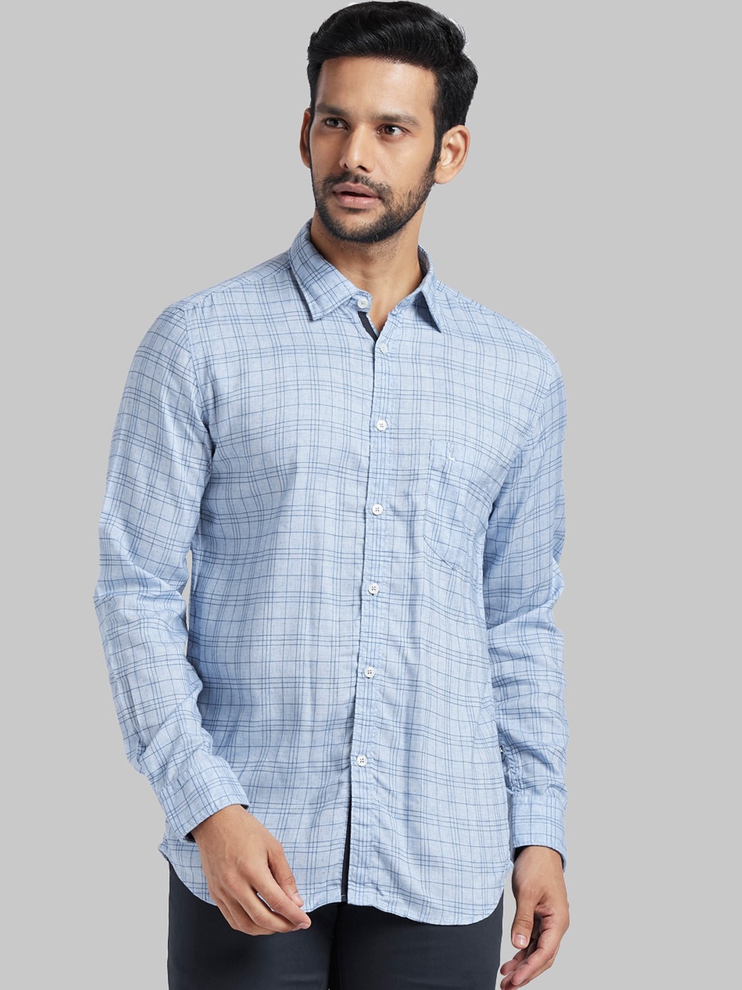 

Parx Men Blue Slim Fit Checked Casual Shirt