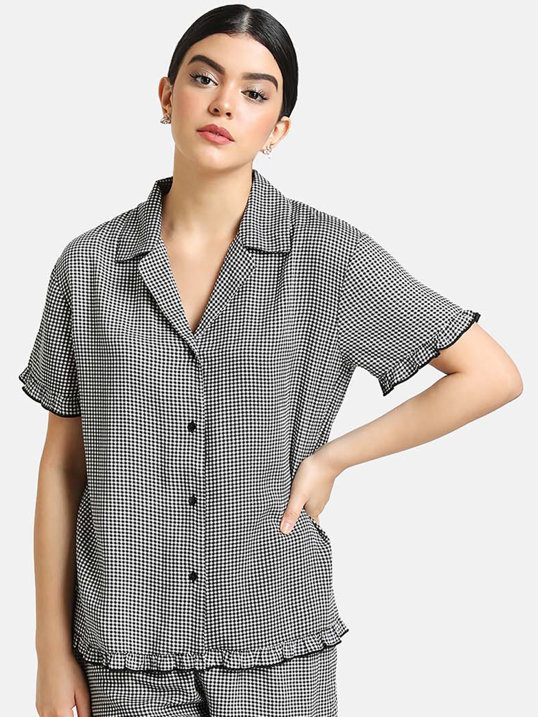 Kazo Women Black & White Checked Shirt With Shorts