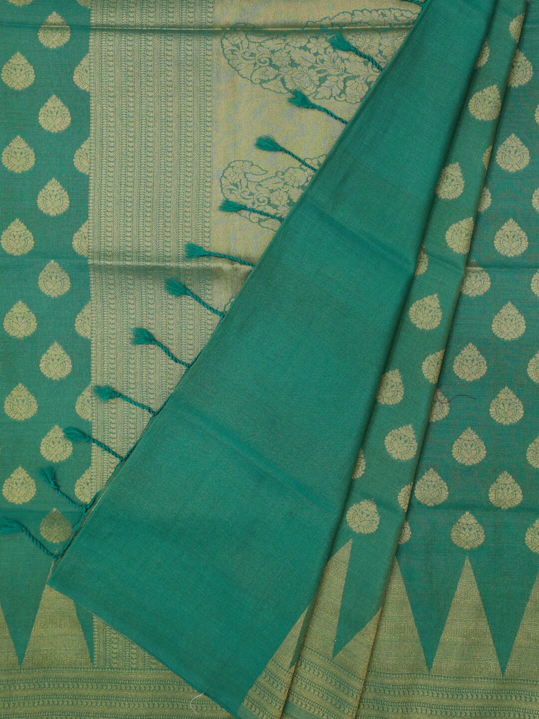 

Bangalore Silk Emporium Sea Green & Gold-Toned Tissue Woven Design Saree