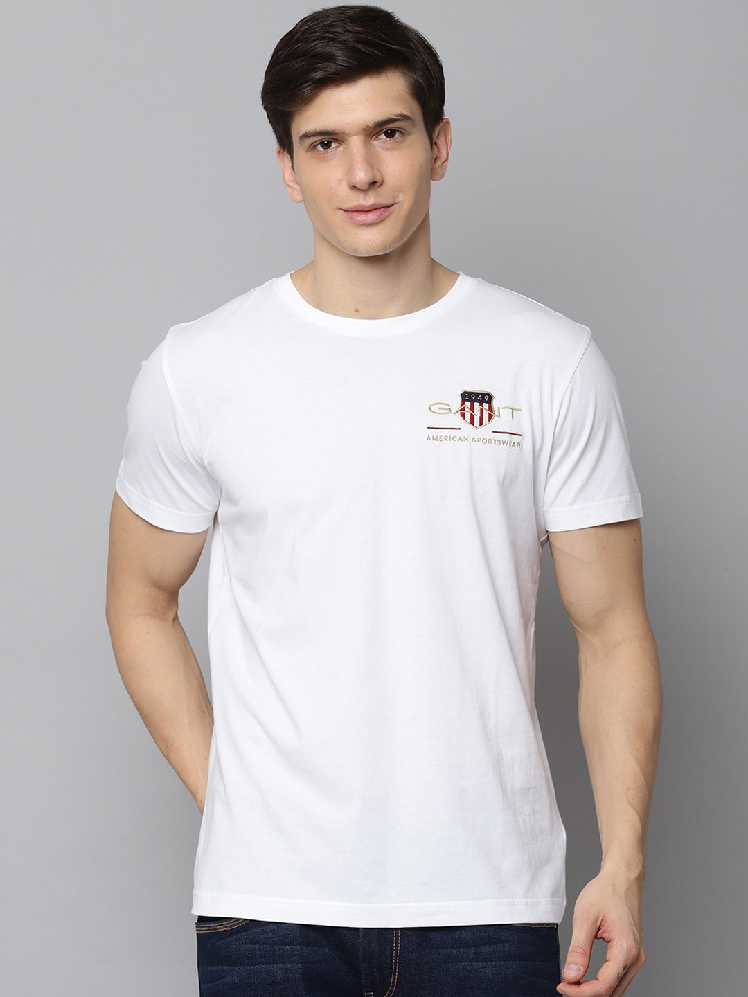 

GANT Men White Solid Round Neck T-shirt
