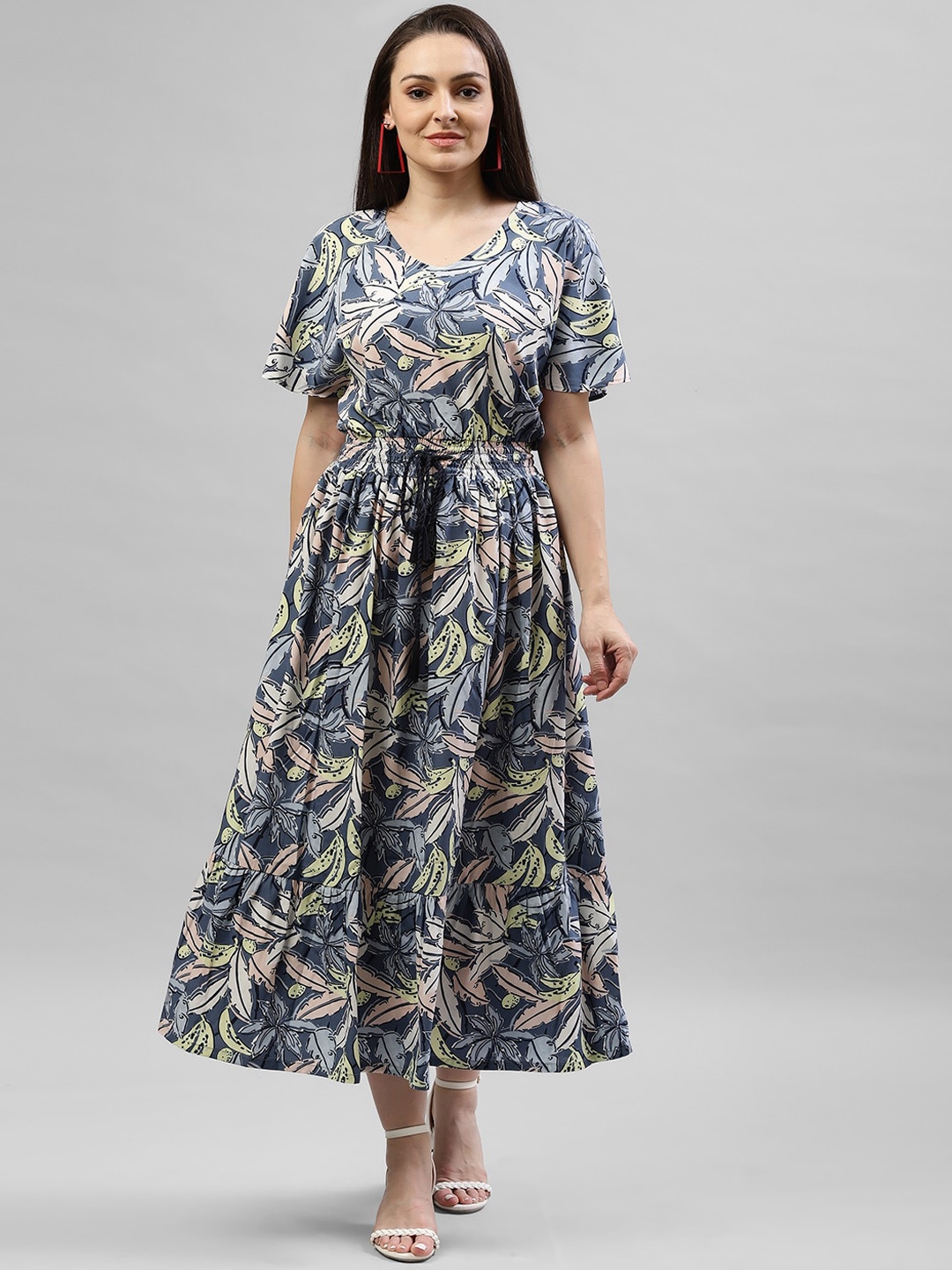 

KASSUALLY Women Grey Printed Fit and Flare Dress