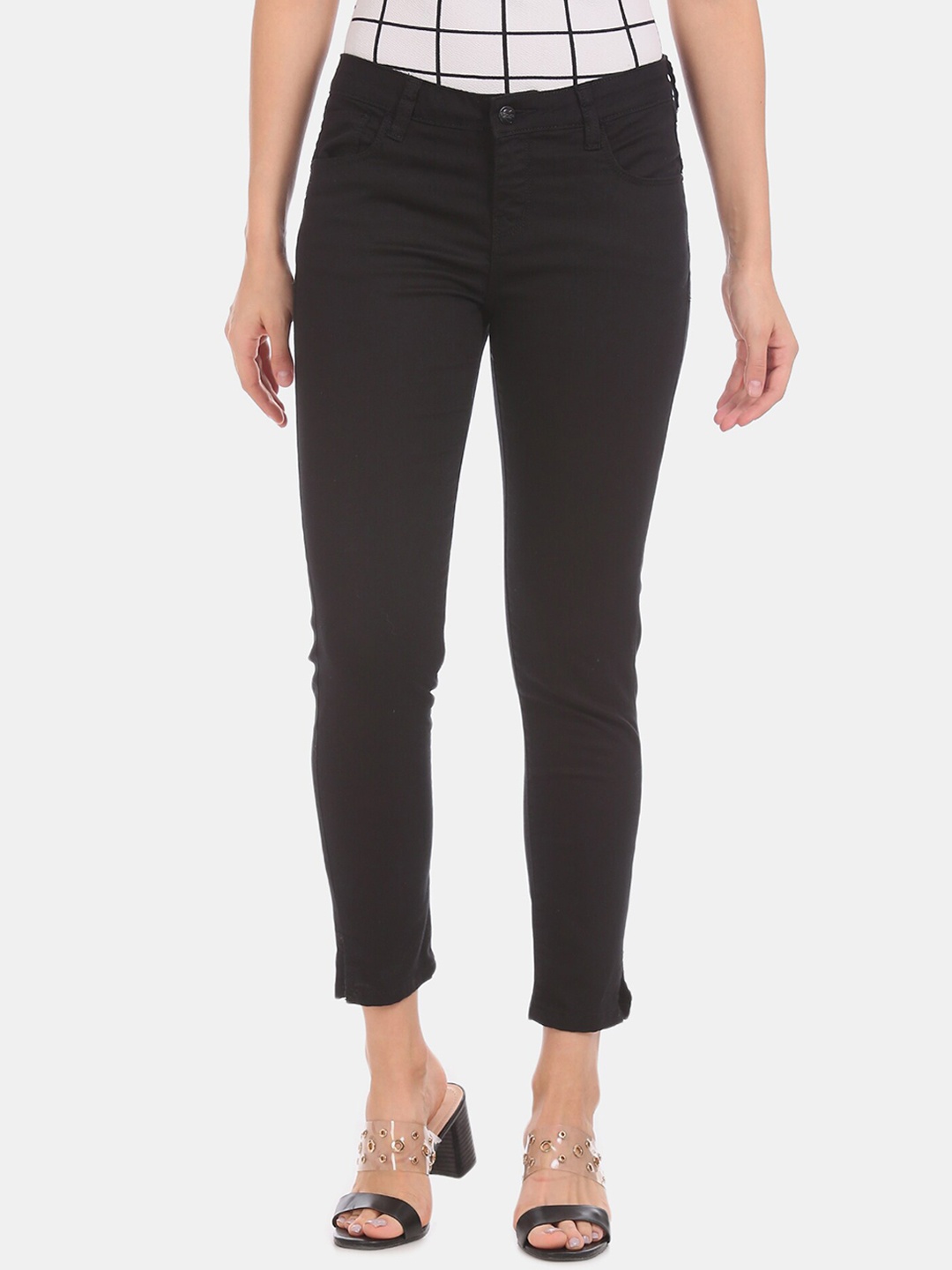 

Cherokee Women Black Slim Fit Mid-Rise Clean Look Stretchable Jeans